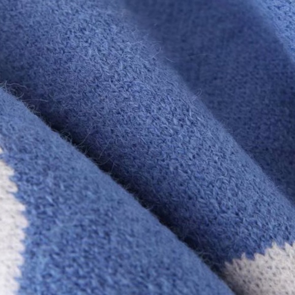 1 LEFTπCrescent Moon Sweater - Picture 5 of 7